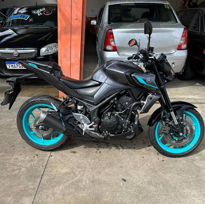 YAMAHA MT-03 ABS YAMAHA MT-03 ABS
